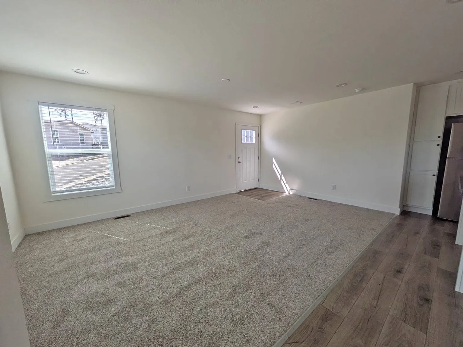 3 bed, 2.0 bath, 1160 sqft, $1,795 — Photo 4