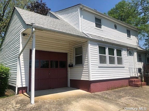 2nd image of 154 Twin Lawns Ave