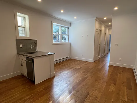 Rented by OGI Management | media 19