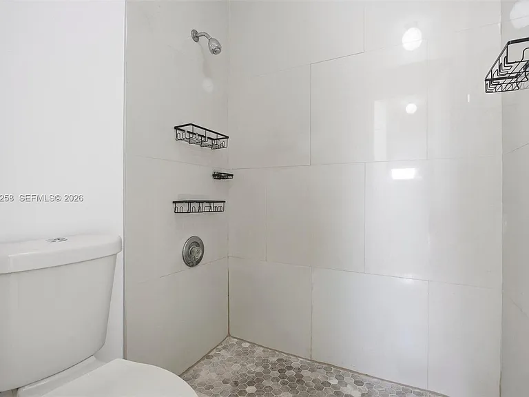 810 SW 129th Pl #209 — Photo 19