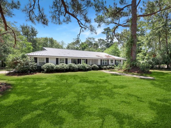 301 Carlton Dr
