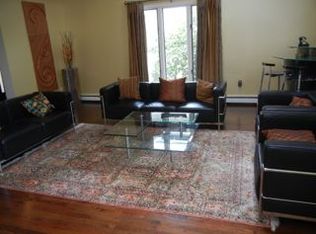 63 Center St, Englewood Cliffs, NJ 07632
