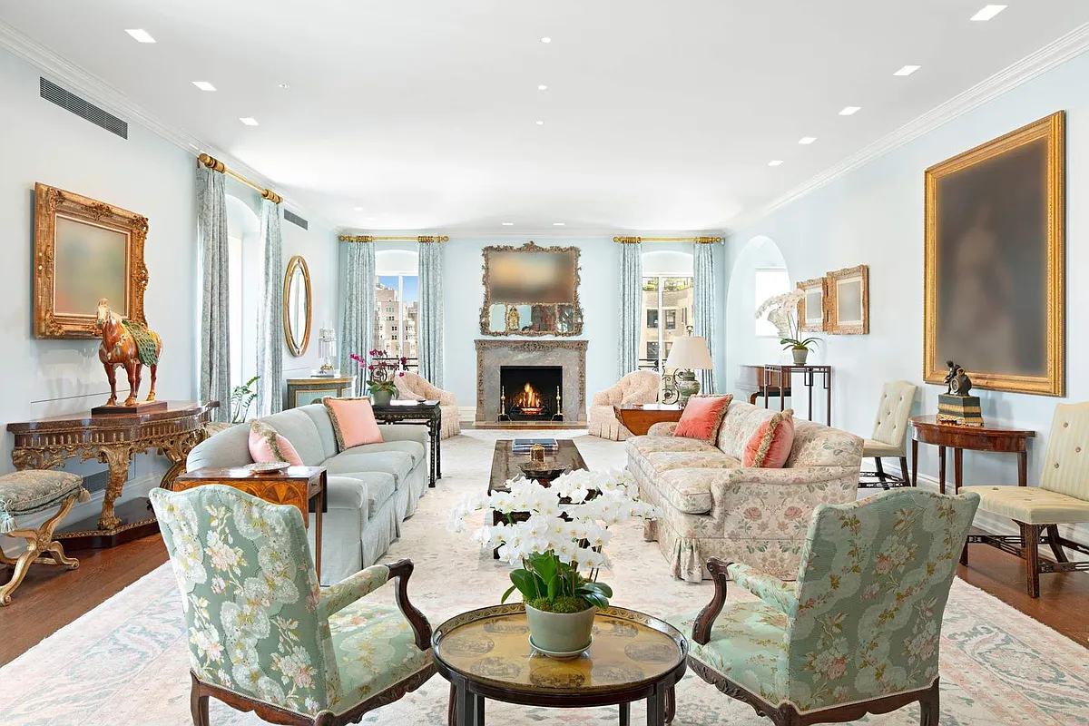 136 East 79th St Unit 14A  