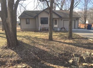 621 Fowler St, Maple Hill, KS 66507