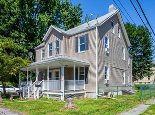 44 W Warren St, Washington, NJ 07882
