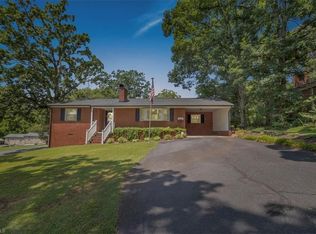 1028 Shamrock Rd, Asheboro, NC 27203