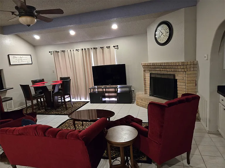 4111 Knoll Glen Dr — Photo 4