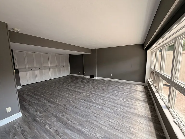 3615 Kennedy Dr — Photo 11