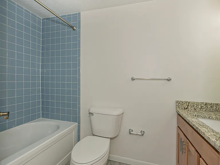 26101 Village Ln #107 — Photo 7