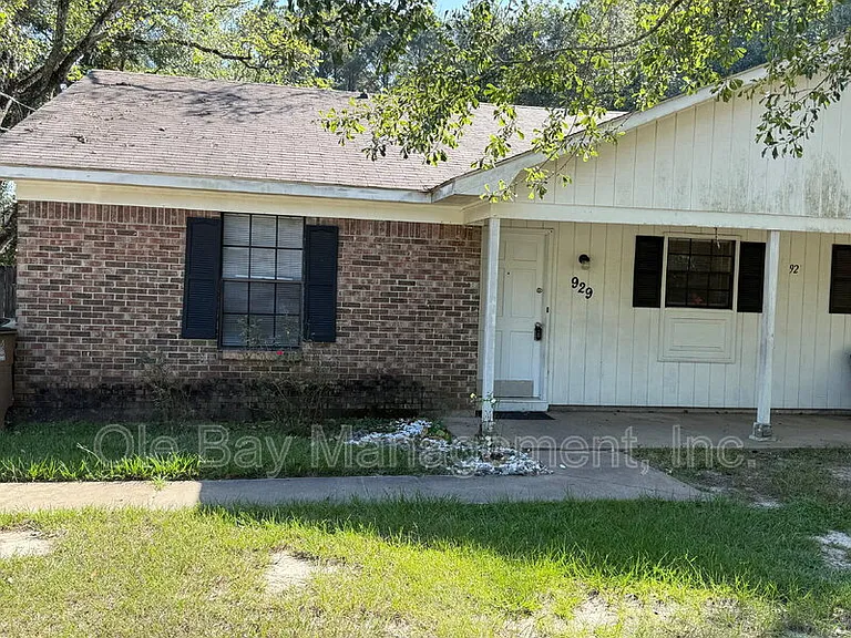 929 Navco Rd — Photo 6