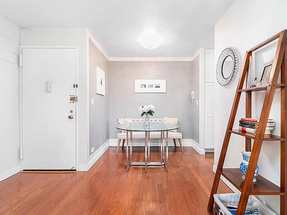 5th image of 245 E 54th St #3S