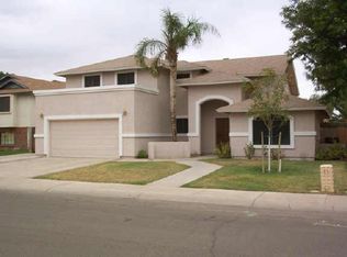 1142 N Cottonwood Cir, Gilbert, AZ 85234