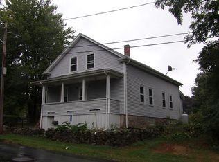 30 Cleveland St, Acushnet, MA 02743