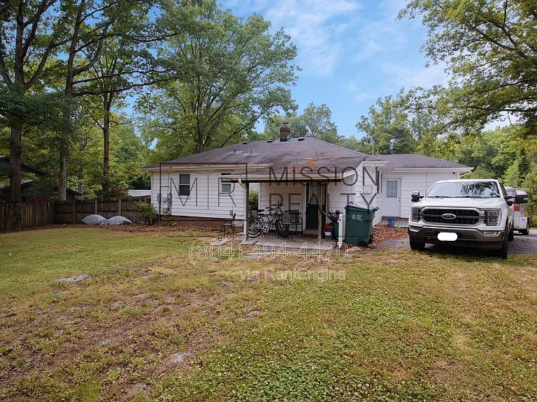 1107 Ironington Rd — Photo 3
