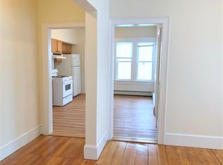 389 Columbia St #2, Cambridge, MA 02141