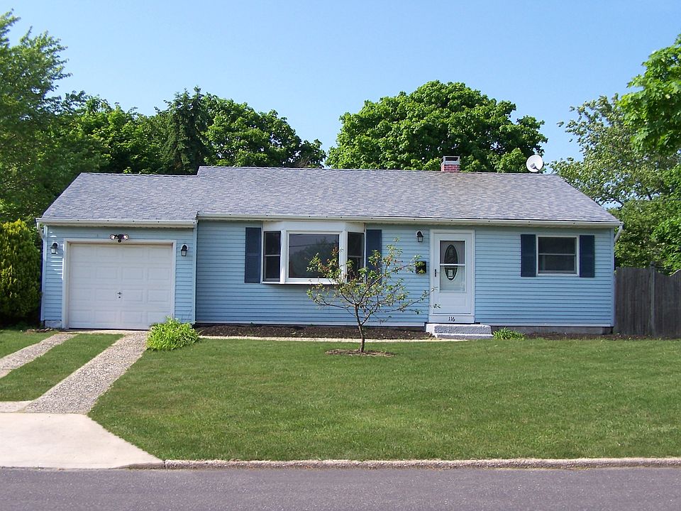 1st image of 116 Circle Dr S
