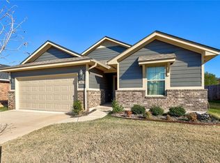 2805 Leopard Lily Dr, Norman, OK 73069