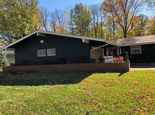 31403 Tuttle Dr, Bay Village, OH 44140