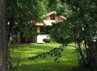 1860 S Holland Ave, Springfield, MO 65807