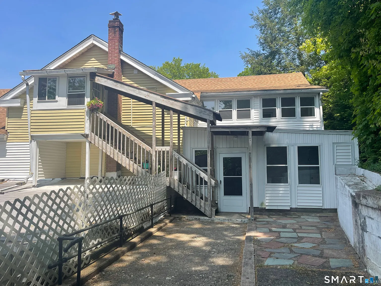 2 bed, 1.0 bath, 700 sqft, $1,600 — Photo 2