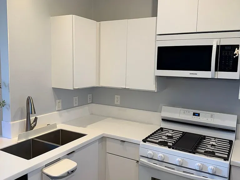 13941 Sherman Way #402 — Photo 16
