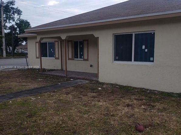 2200 NW 155th St
