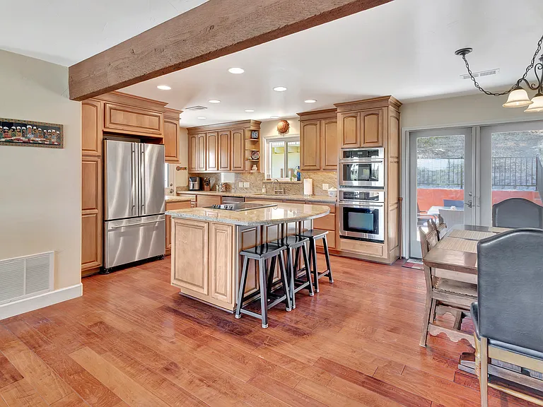 Kitchen with Island