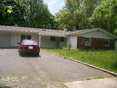 1st image of 22 Somers Ln