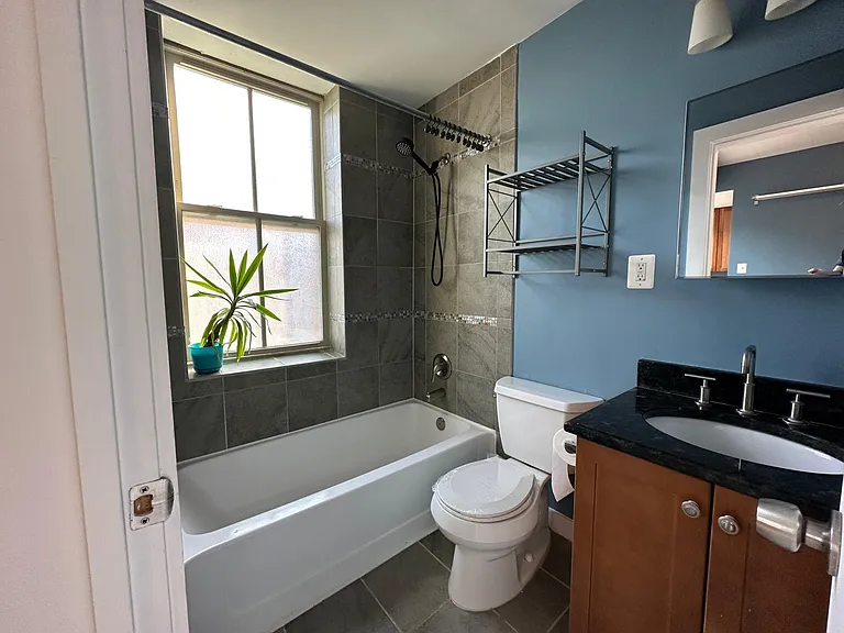1451 Park Rd NW — Photo 8