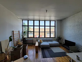 54 Knickerbocker Avenue