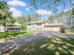 34213 Quapaw St NW, Cambridge, MN 55008