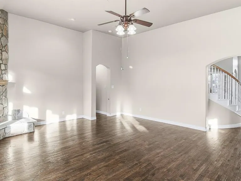 2622 Westwind Dr — Photo 8