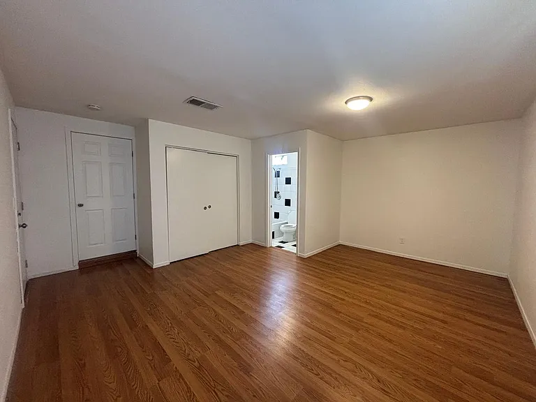 572 Lenrey Ave — Photo 7