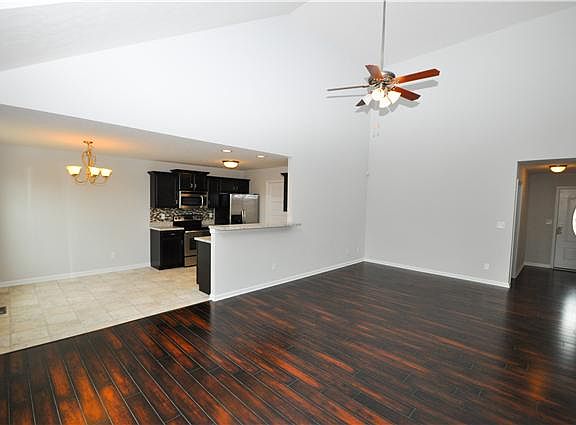 3rd image of 945 Hazelwood Lot 945