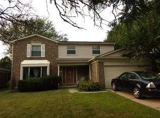 43556 Oakbrook Rd, Canton, MI 48187