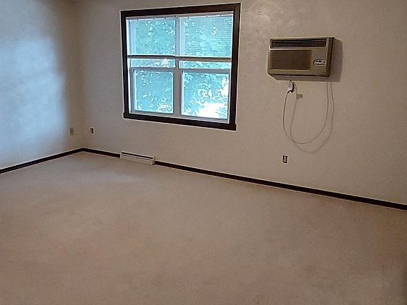 Pictures taken before unit got cleaned
