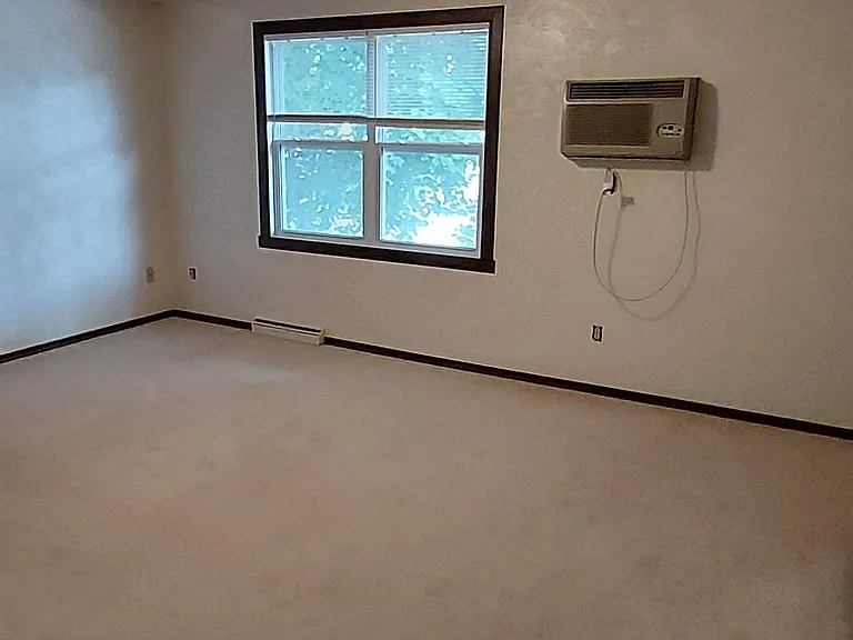 Pictures taken before unit got cleaned