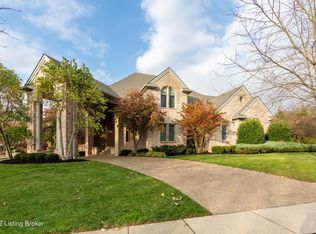 301 Mockingbird Gardens Dr, Louisville, KY 40207