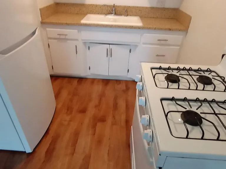 1225 Wilcox Ave #8 — Photo 8