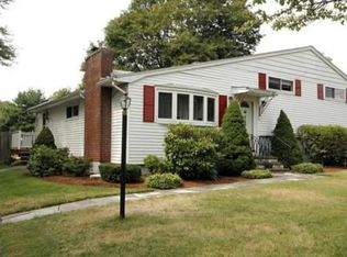 14 Manor Ave, Burlington, MA 01803