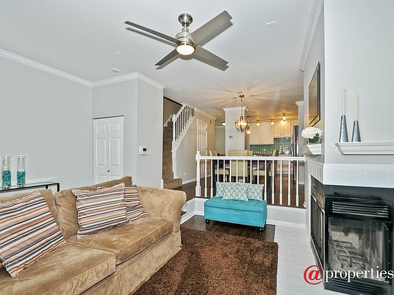 Living Room / Dining Room