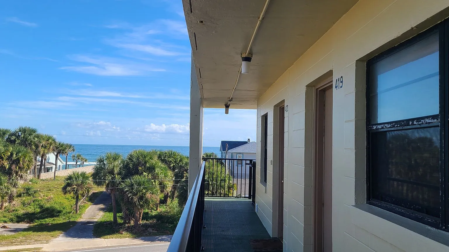 Vacation Rental - 30 Day min stay - across From Daytona Beach Only $1500-$2000 Month — Photo 2