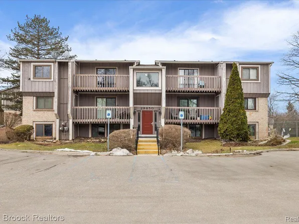 29850 W 12 Mile Rd APT 501, Farmington Hills, MI 48334