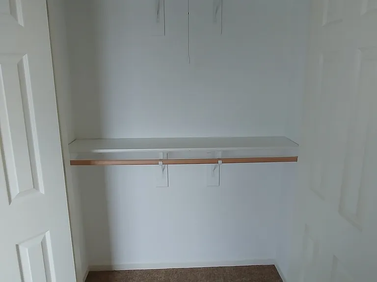 2802 Sutton Pl #2802 — Photo 2