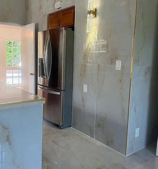 24316 Burbank Blvd — Photo 22