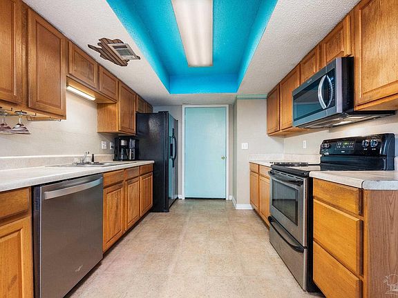 3rd image of 3107 Birdseye Cir