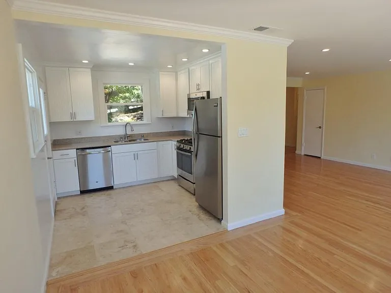 159 Carlotta Cir — Photo 3