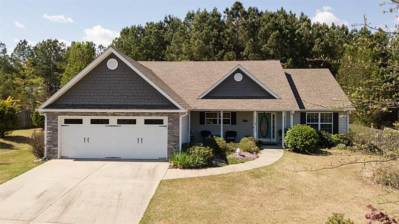 1st image of 152 Miller Dr