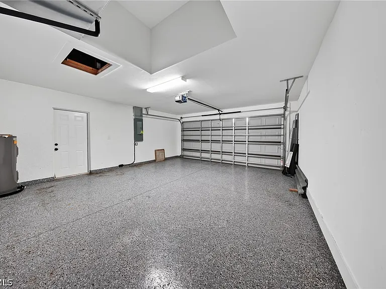 738 Sunrise Blvd — Photo 24