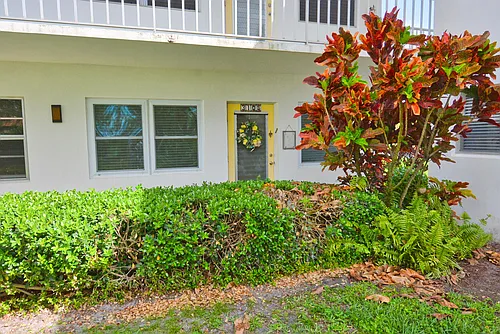 1225 NW 21st St Photo 1